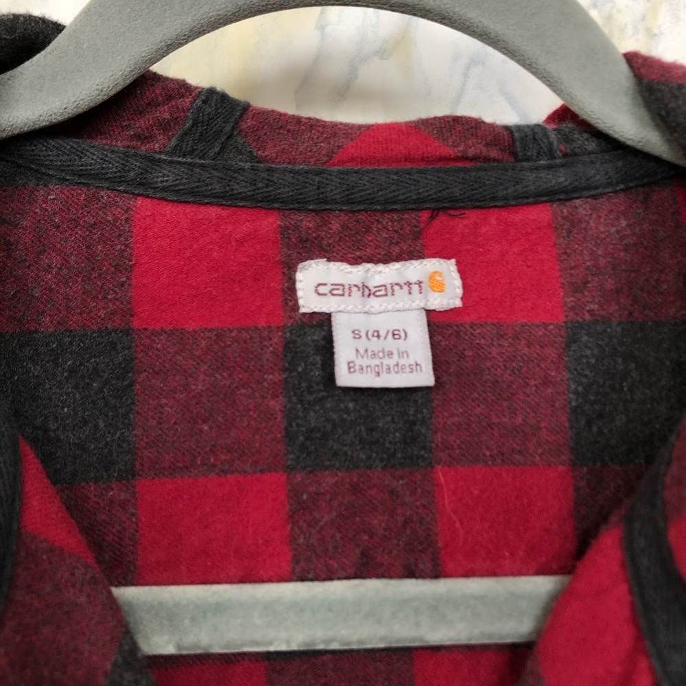 Carhartt small red black plaid flannel button up - Picture 3 of 6